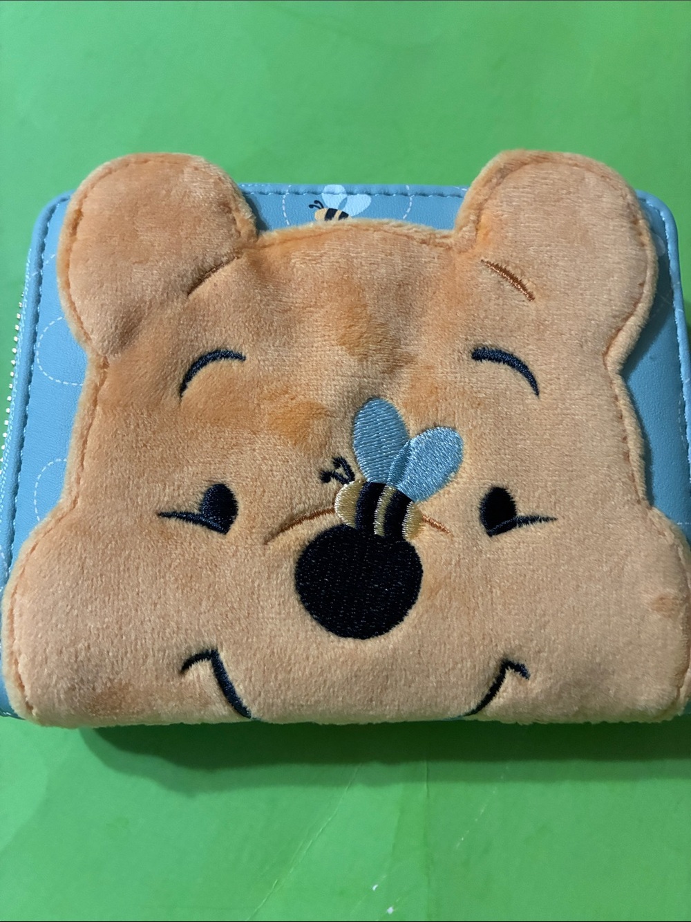 Disney Loungefly - Winnie the Pooh Scented Wallet - Picture 3 of 10